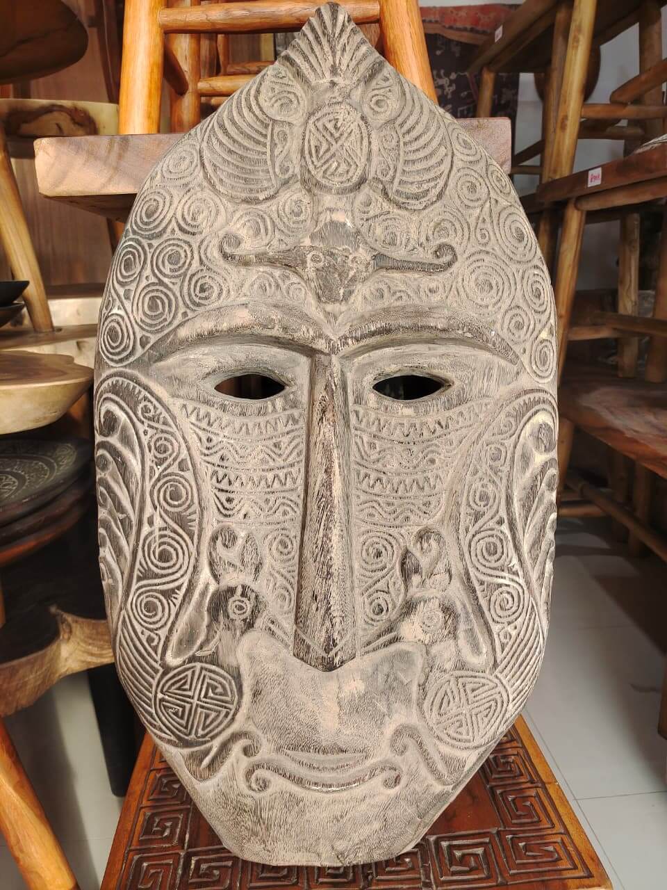 Primitive Mask D