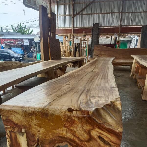 Bar Table B 820 x 133 x 90 cm