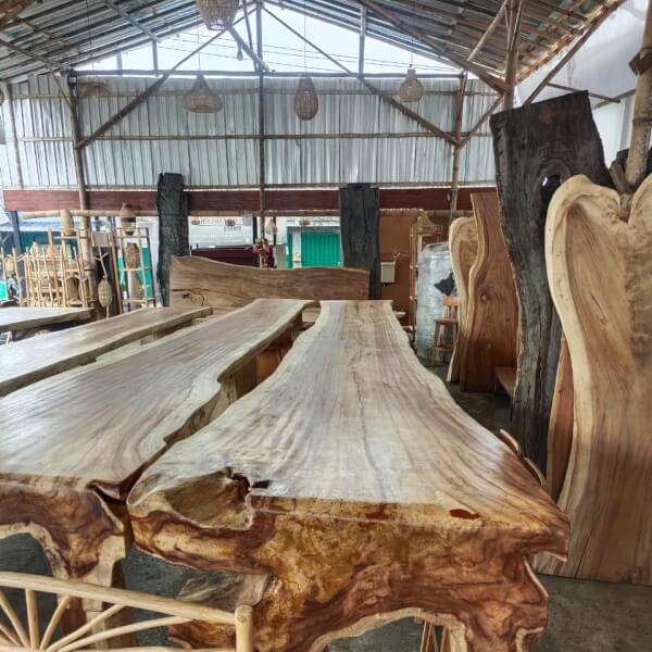 Bar Table D 820 x 115 x 113 cm