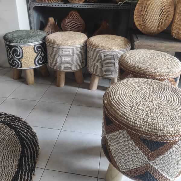 Stool Anyaman