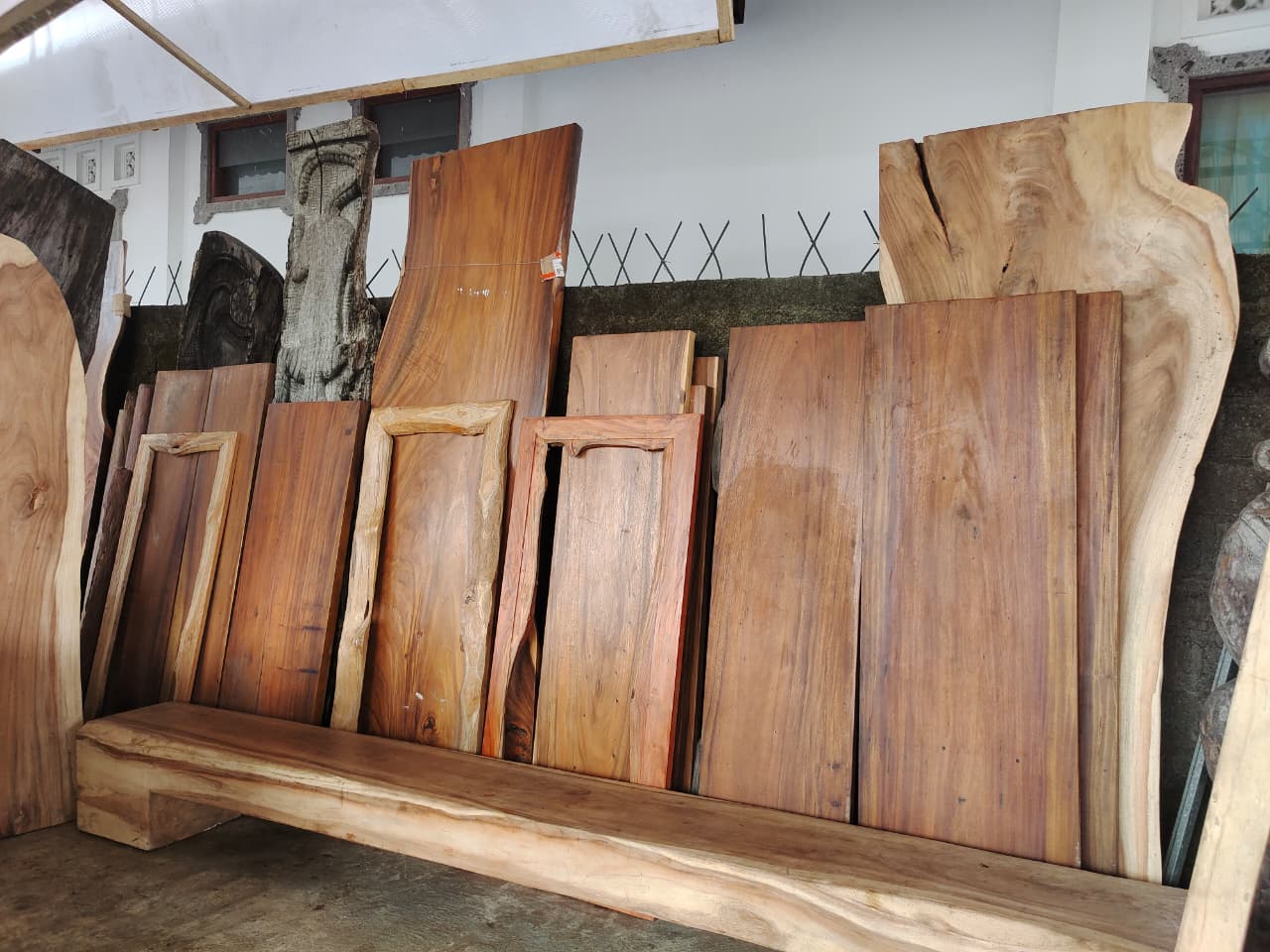 Lakaan Timor Primitive Store